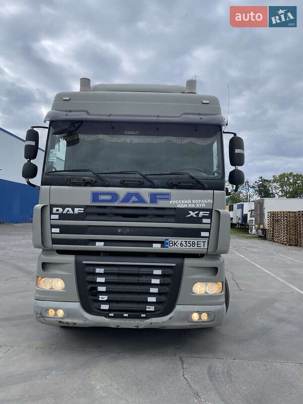 Тягач DAF XF 105 2012 в Киеве