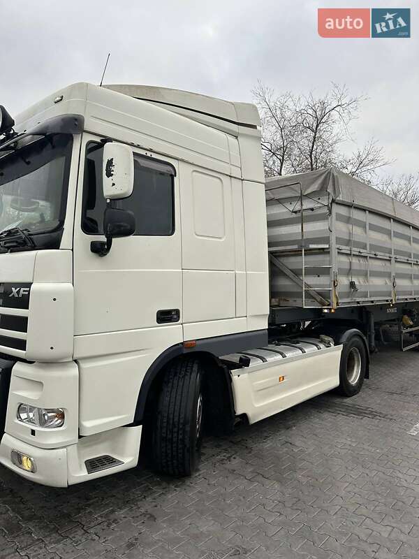 Тягач DAF XF 105 2011 в Дніпрі
