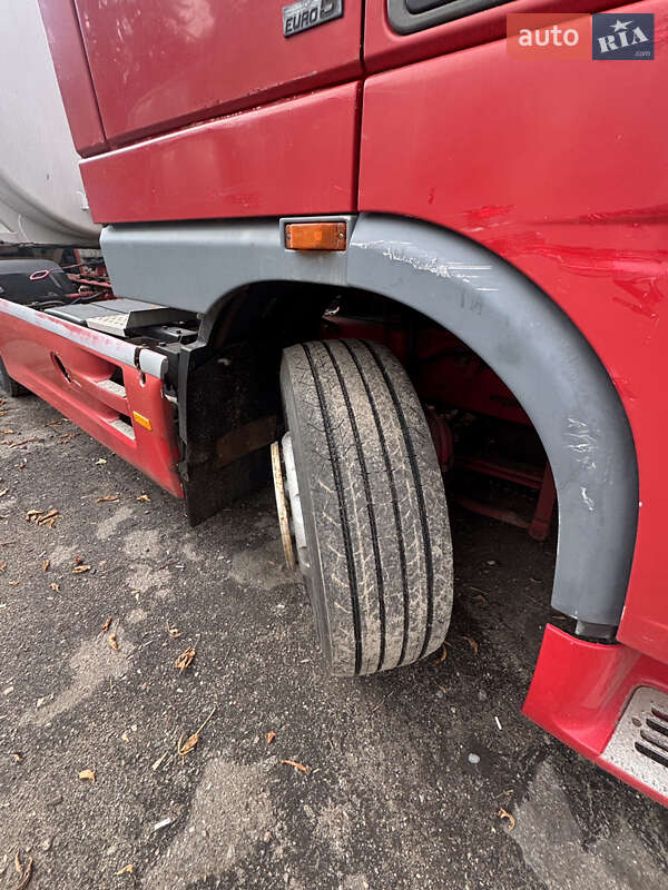 Тягач DAF XF 105 2007 в Киеве