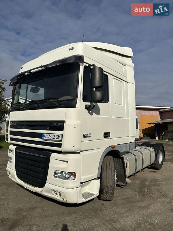 Тягач DAF XF 105 2011 в Маневичах