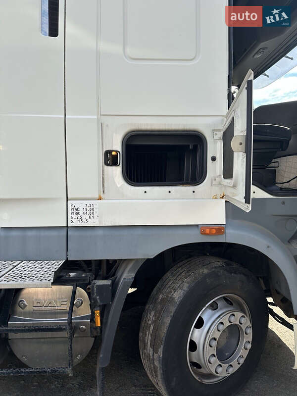 Тягач DAF XF 105 2011 в Маневичах