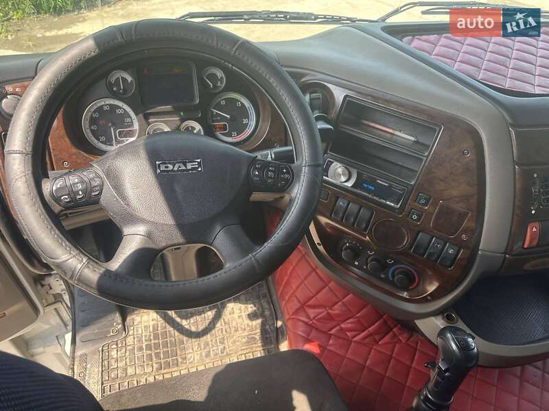 Тягач DAF XF 105 2011 в Львове