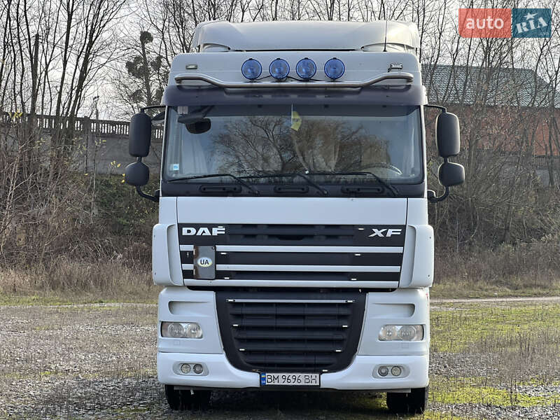 Тягач DAF XF 105 2012 в Виннице