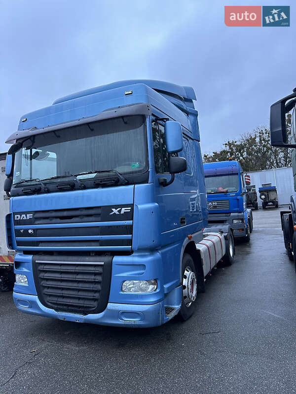 Тягач DAF XF 105 2013 в Буче