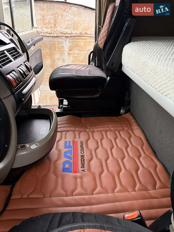 Тягач DAF XF 105 2011 в Черкассах фото 31 Тягач DAF XF 105 2011 в Черкассах