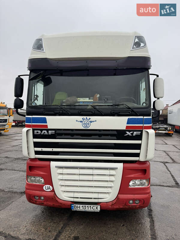 Тягач DAF XF 105 2009 в Одессе