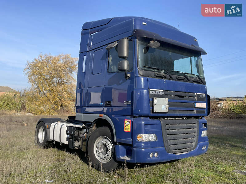 Тягач DAF XF 105 2013 в Вінниці