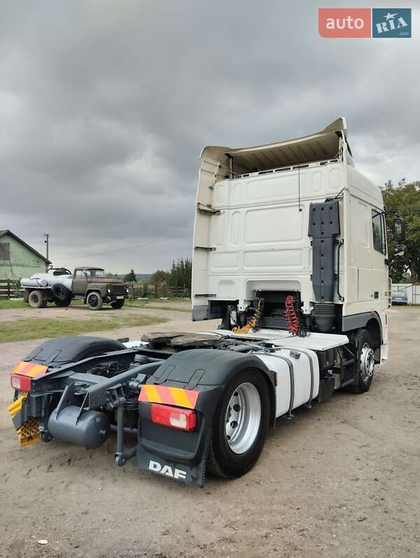 Тягач DAF XF 105 2013 в Шептицькому