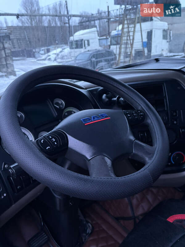 Тягач DAF XF 105 2011 в Черкассах