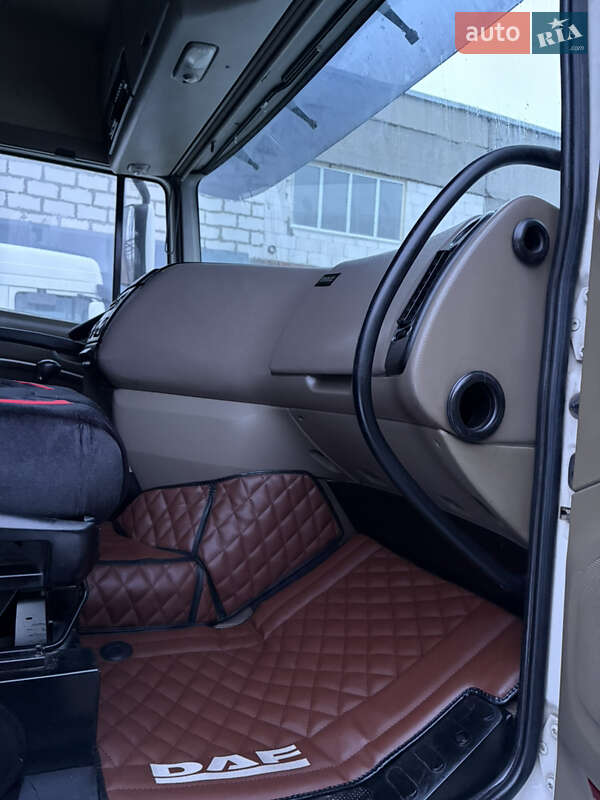 Тягач DAF XF 105 2011 в Черкассах