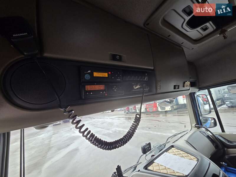 Тягач DAF XF 105 2009 в Ровно