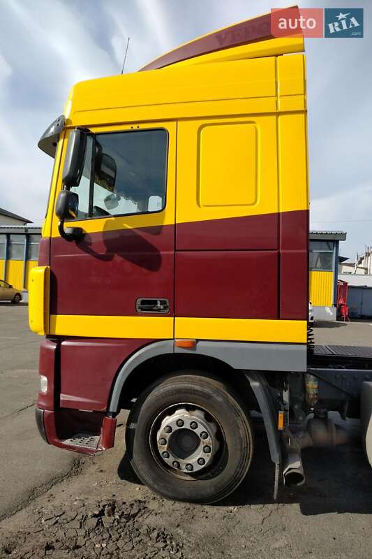 Тягач DAF XF 105 2011 в Вышгороде