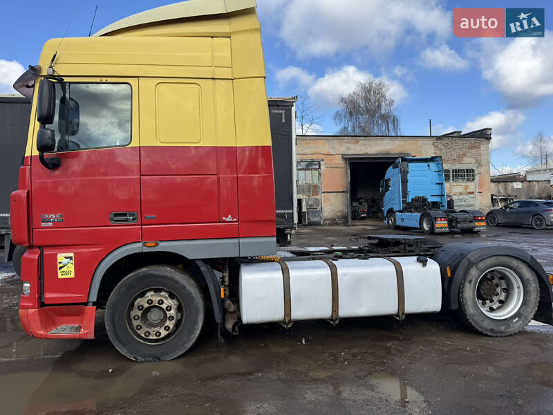 Тягач DAF XF 105 2008 в Львове