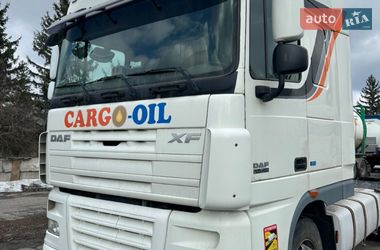 Тягач DAF XF 105 2013 в Джулинке