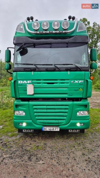 Тягач DAF XF 105 2009 в Львове