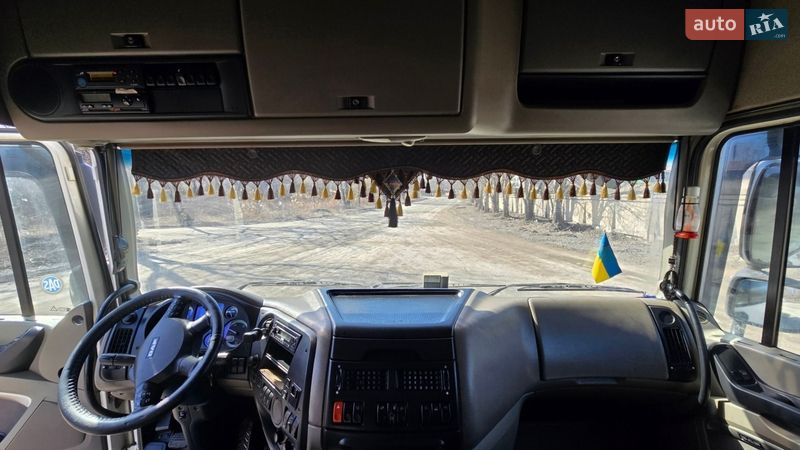 Тягач DAF XF 105 2012 в Каменском