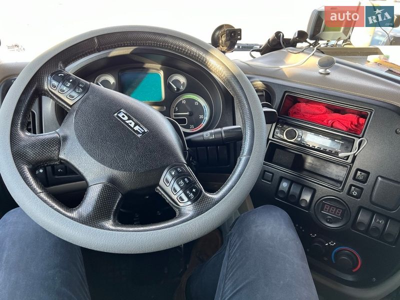 Тягач DAF XF 105 2011 в Львове