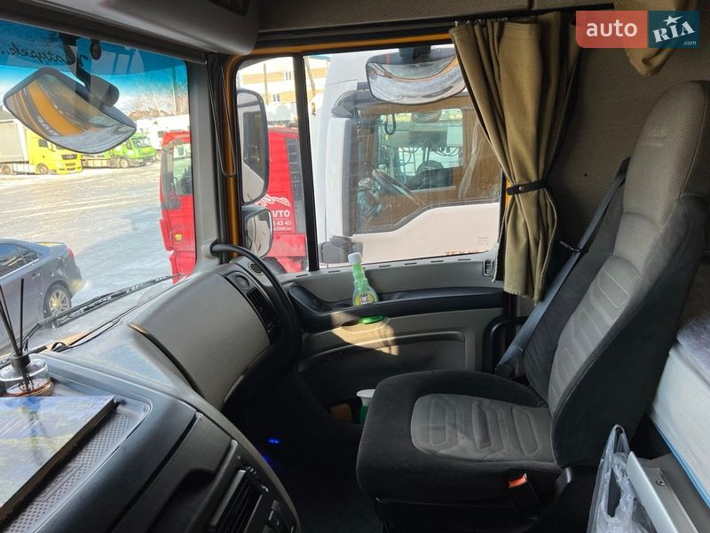 Тягач DAF XF 105 2011 в Львове
