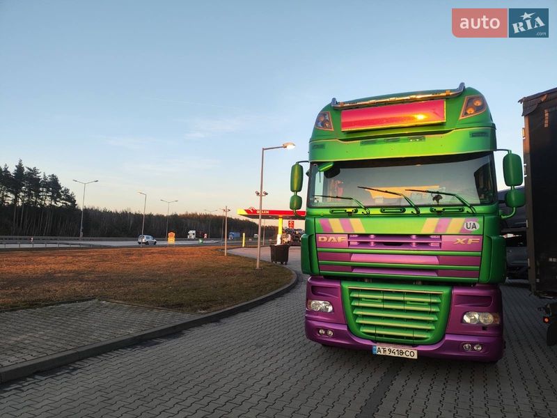 Грузовой фургон DAF XF 105 2012 в Ивано-Франковске