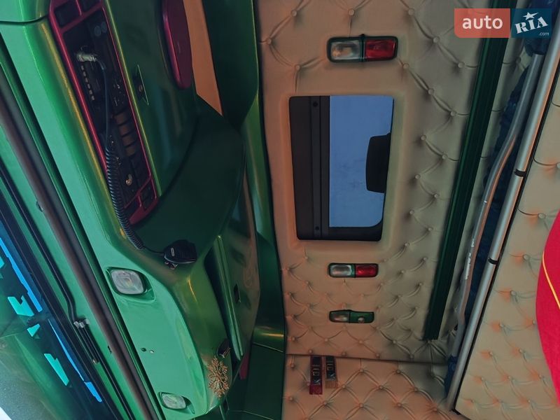 Грузовой фургон DAF XF 105 2012 в Ивано-Франковске