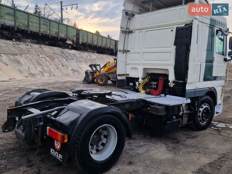 Тягач DAF XF 105 2011 в Рівному