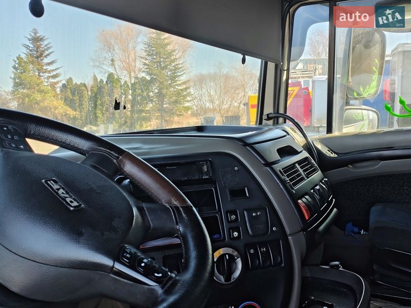 Тягач DAF XF 105 2005 в Рівному