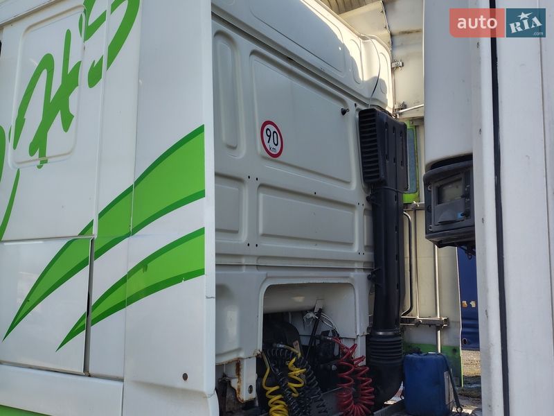 Тягач DAF XF 105 2005 в Рівному