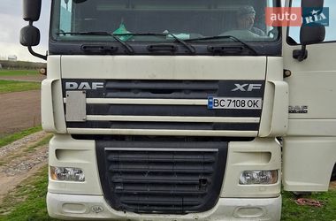 Тягач DAF XF 105 2010 в Львові