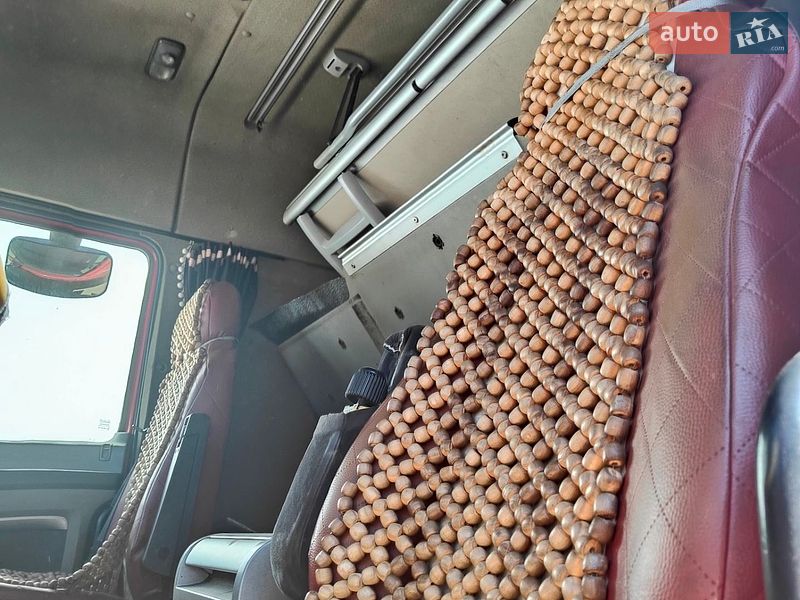 Тягач DAF XF 105 2011 в Львове