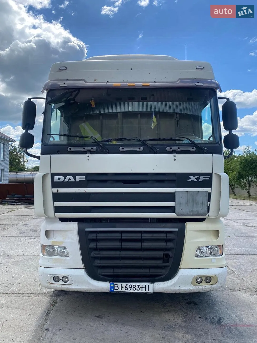DAF XF 105 2009 VIN XLRTE47MS0E832794 фото оголошення 3 з 24