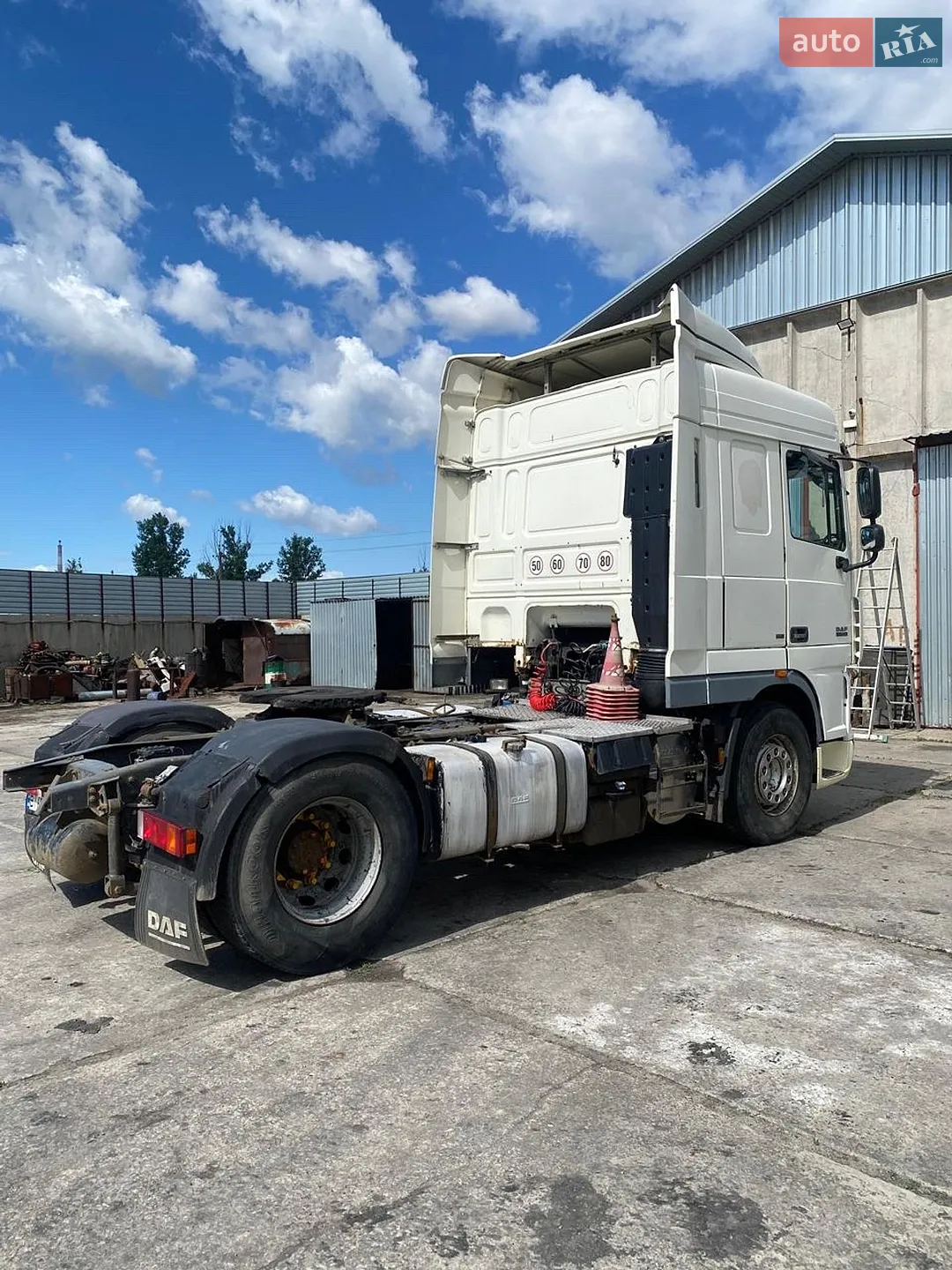 DAF XF 105 2009 VIN XLRTE47MS0E832794 фото оголошення 5 з 24