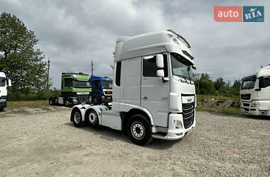 Тягач DAF XF 106 2015 в Бучачі