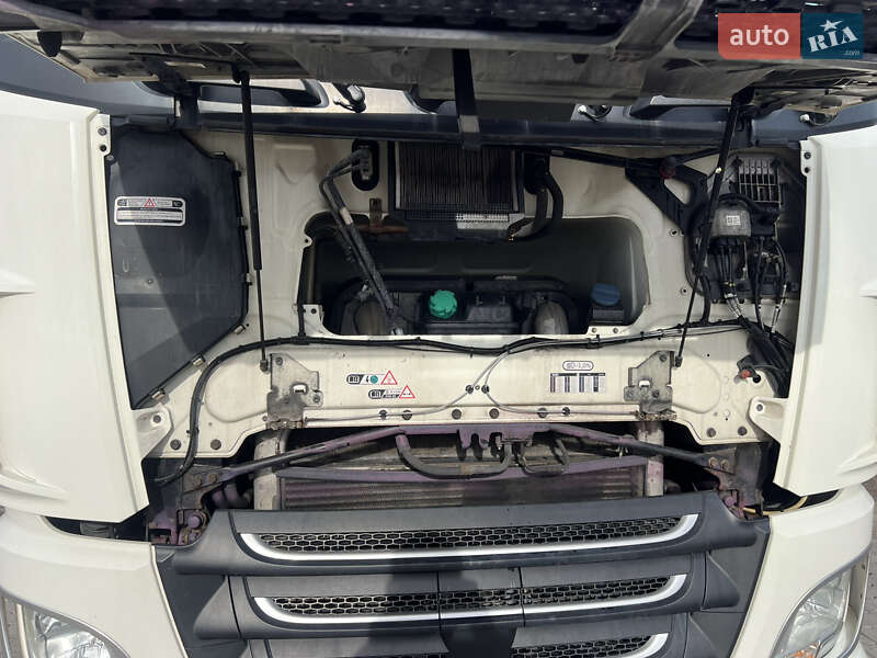 Тягач DAF XF 106 2014 в Черновцах