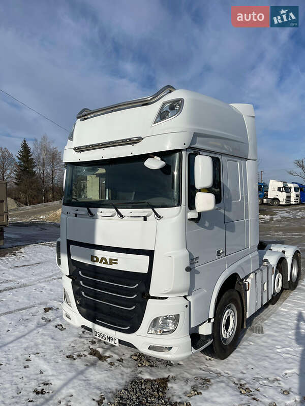 Тягач DAF XF 106 2015 в Бучачі