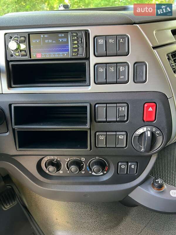 Тягач DAF XF 106 2015 в Черновцах