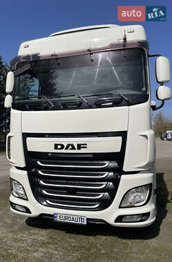 Тягач DAF XF 106 2015 в 