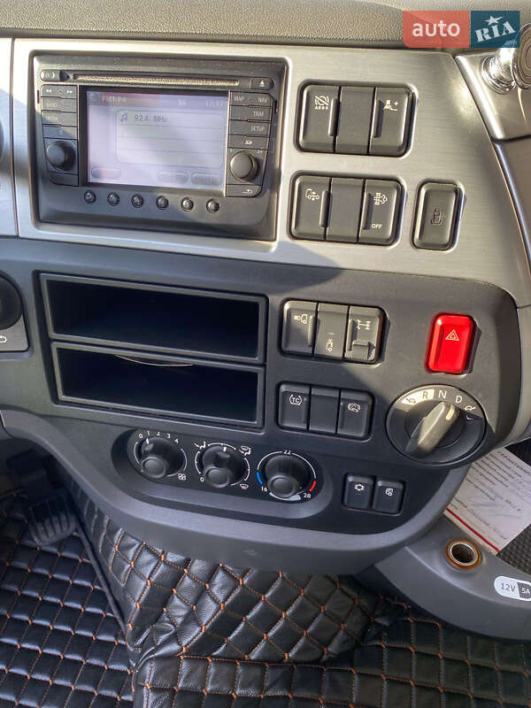 Тягач DAF XF 106 2016 в Львове