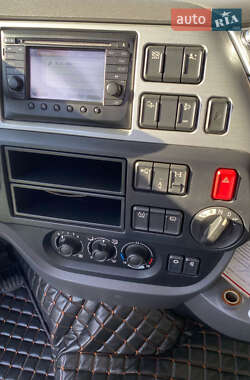Тягач DAF XF 106 2016 в 