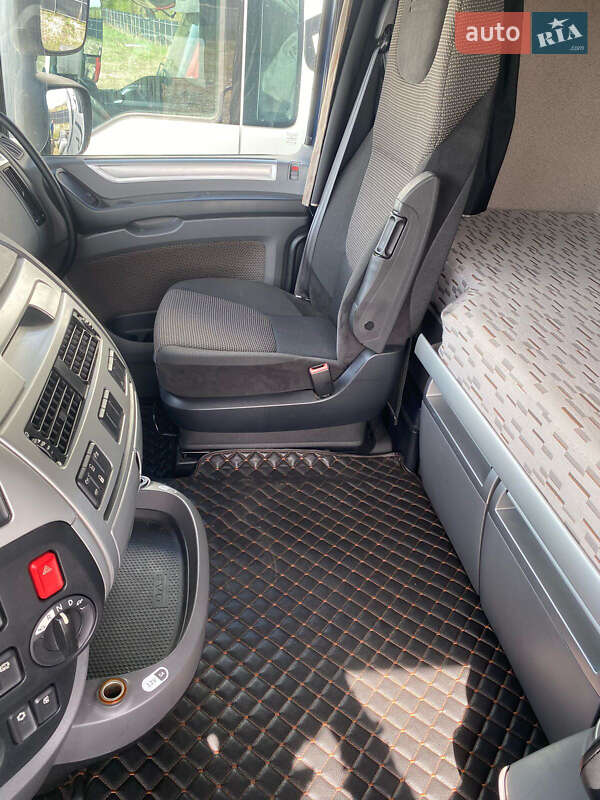 Тягач DAF XF 106 2016 в Львове