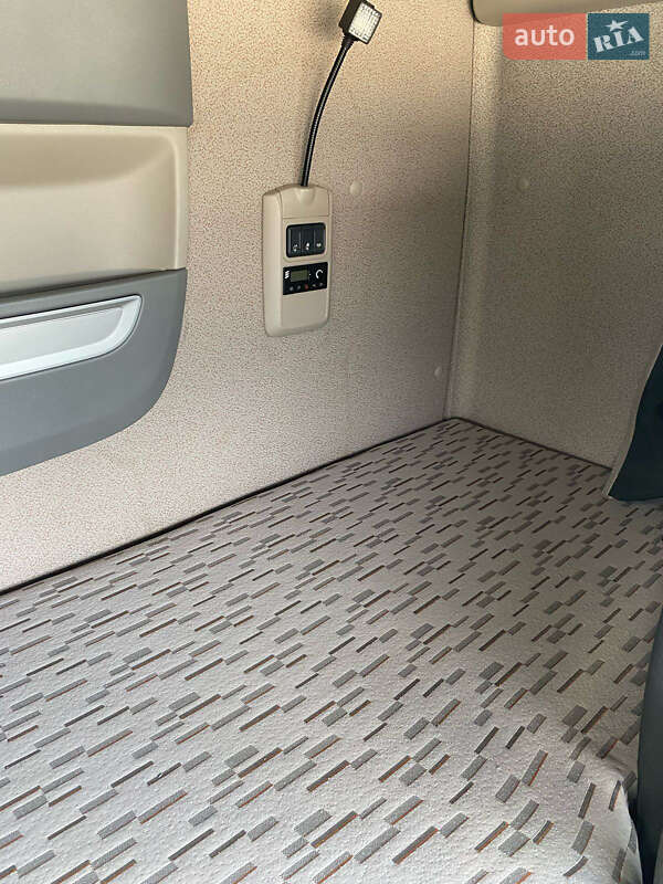 Тягач DAF XF 106 2016 в Львове