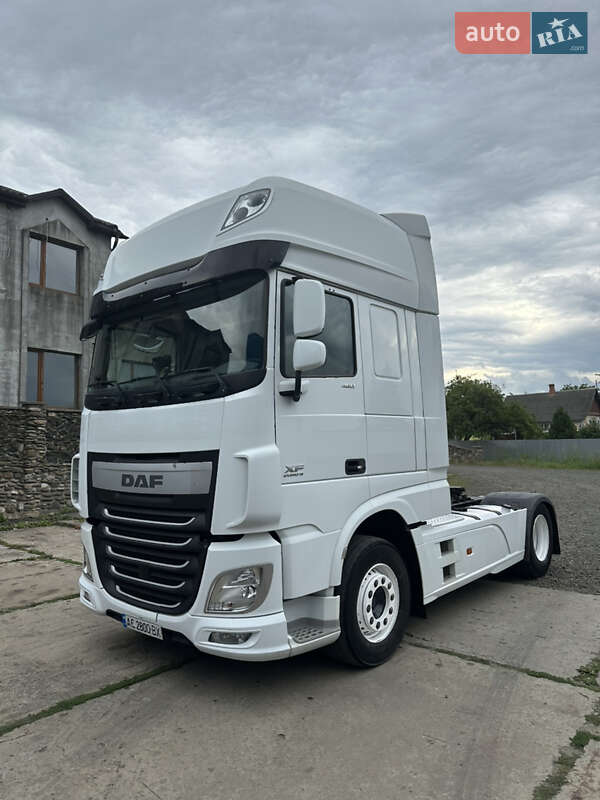 Тягач DAF XF 106 2014 в 