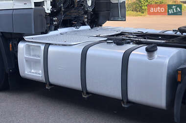 Тягач DAF XF 106 2015 в 