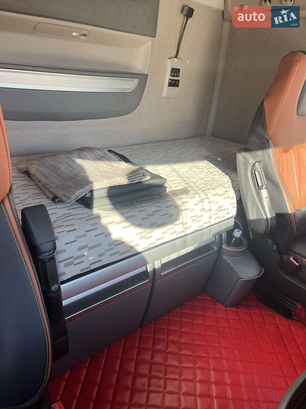 Тягач DAF XF 106 2017 в Тернополе