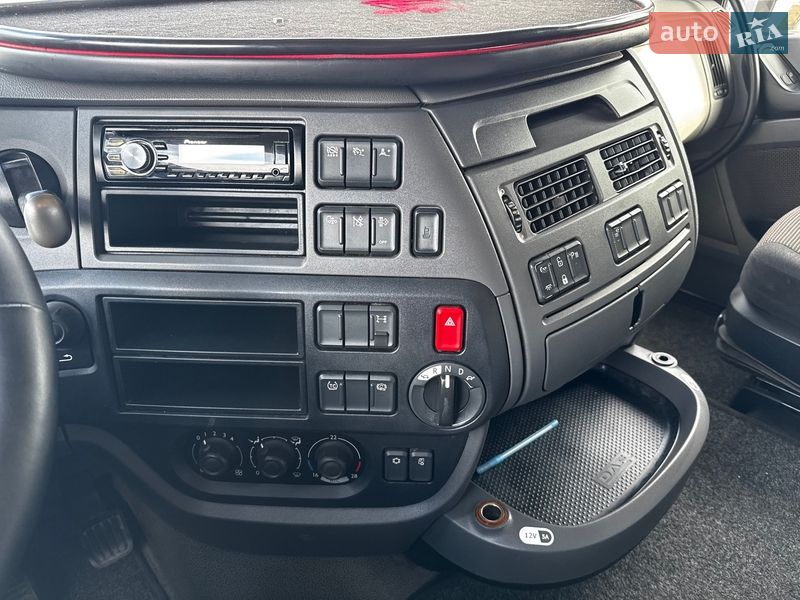 Тягач DAF XF 106 2016 в Самборе