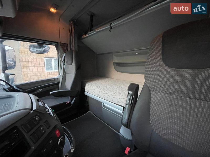 Тягач DAF XF 106 2014 в Ровно