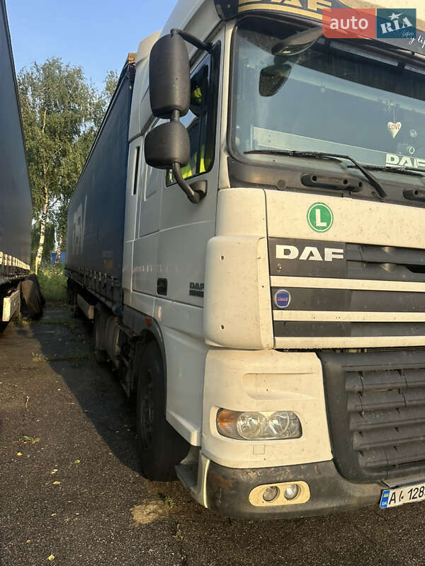 Тягач DAF XF 460 FT 2011 в Гостомеле