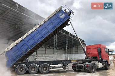 Тягач DAF XF 95.430 2005 в Попельне