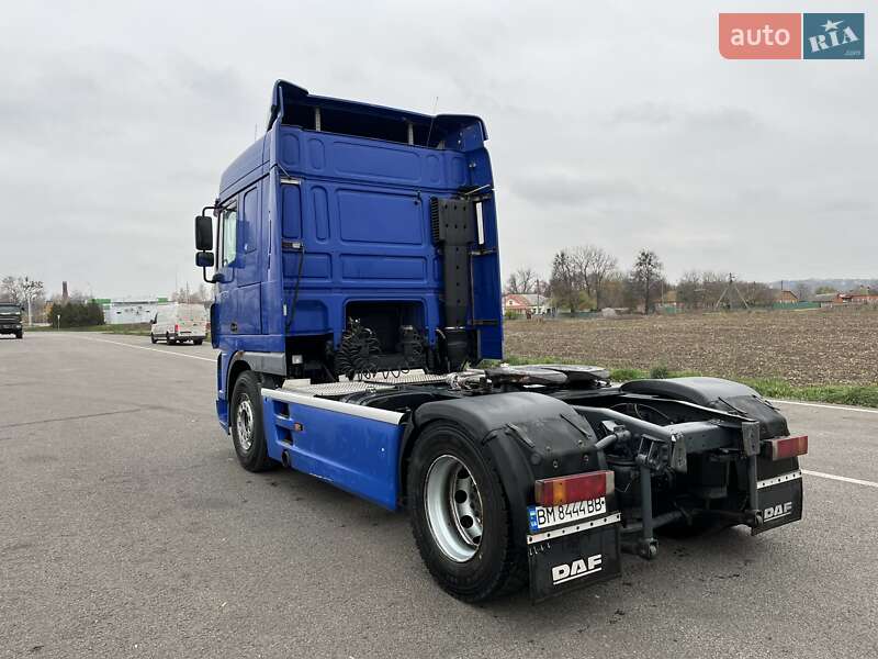 Тягач DAF XF 95.430 2005 в Ромнах