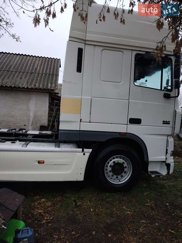 Тягач DAF XF 95.480 2006 в Ніжині