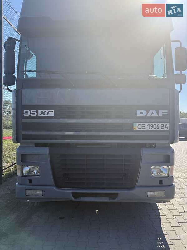 Цистерна DAF XF 95.480 2001 в Черновцах